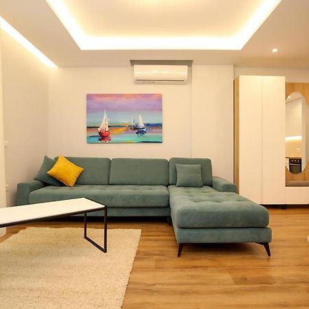 T2 City Apartments Vlore Exterior photo